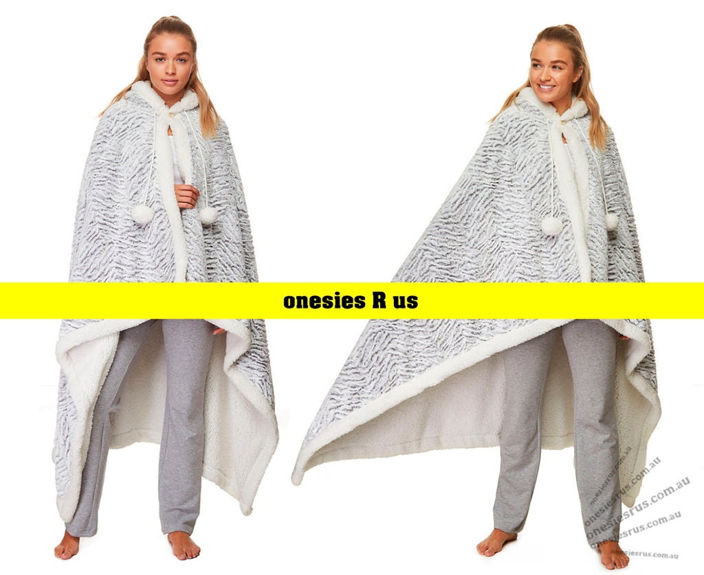 HOODED Wrap-Around Blanket (Snow)